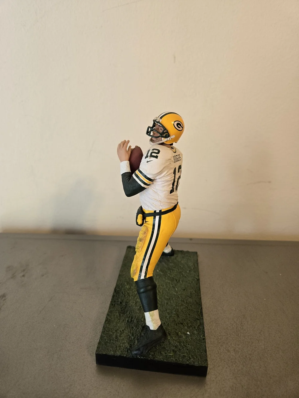 McFarlane Toys Green Bay Packers Aaron Rodgers Action Figure